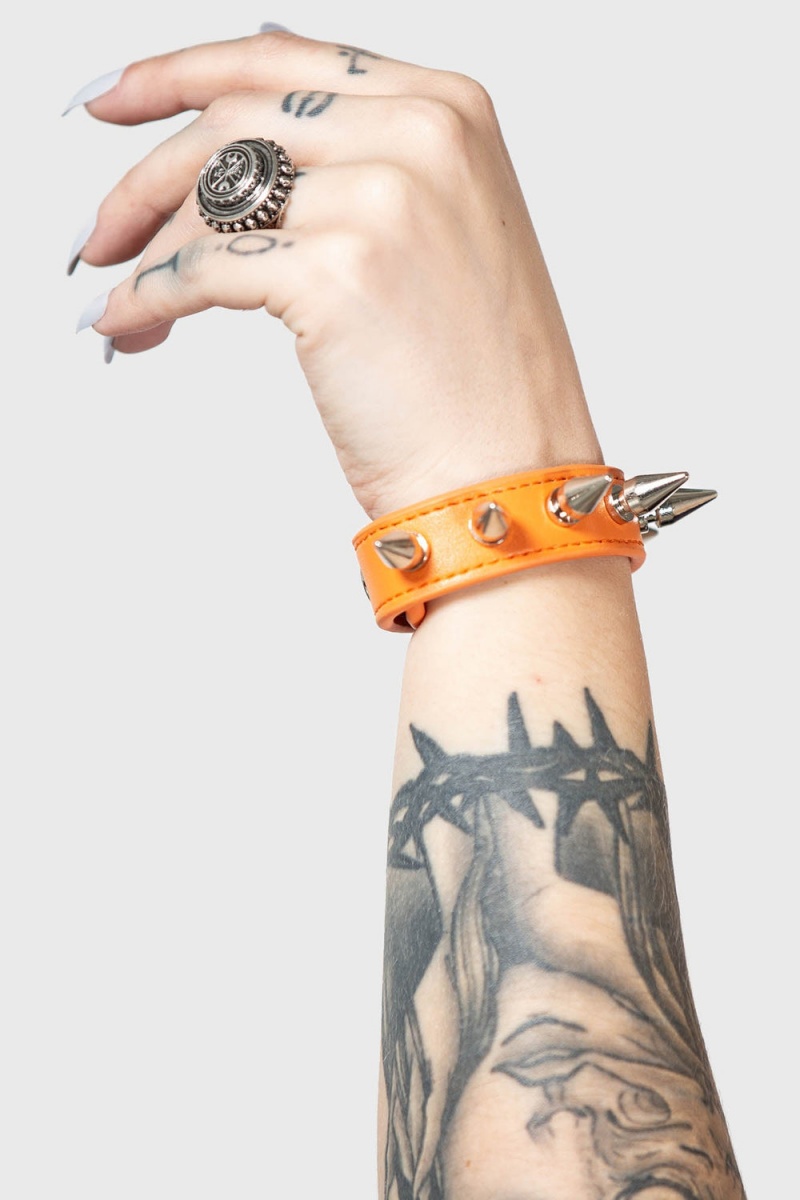 Killstar Stay Away Spike Bracelet [ORANGE] Oranžové | EATPNW-250