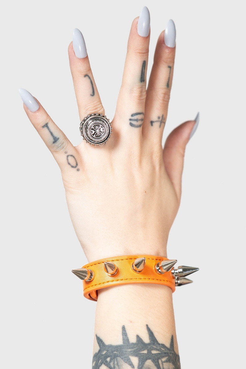 Killstar Stay Away Spike Bracelet [ORANGE] Oranžové | EATPNW-250